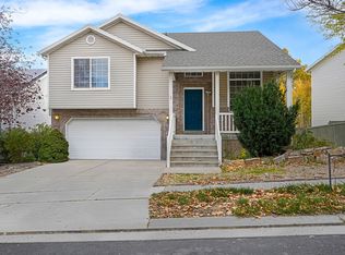 7524 N Snowy Owl Rd, Eagle Mountain, UT 84005