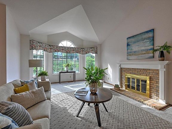 4th image of 2877 Saint Andrews Road