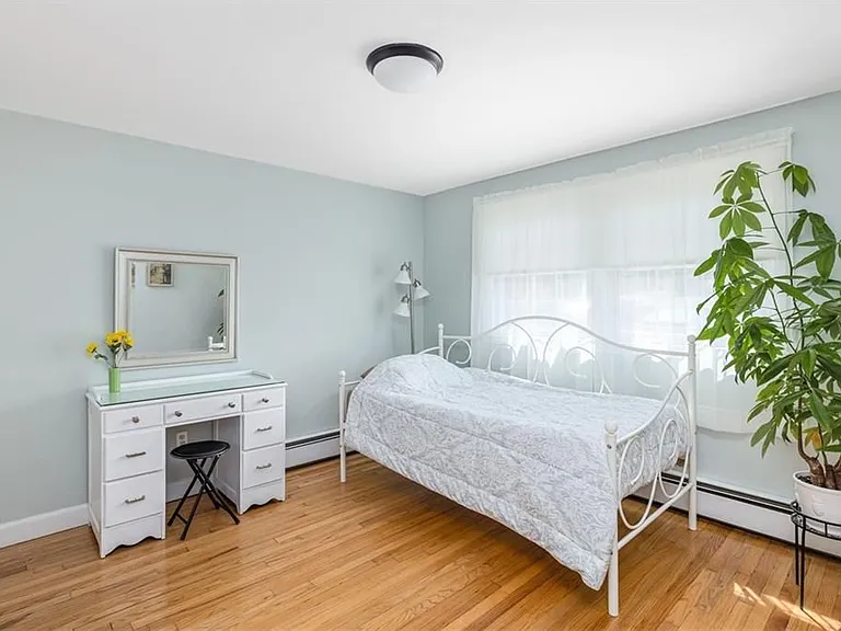 288 Green End Ave — Photo 35