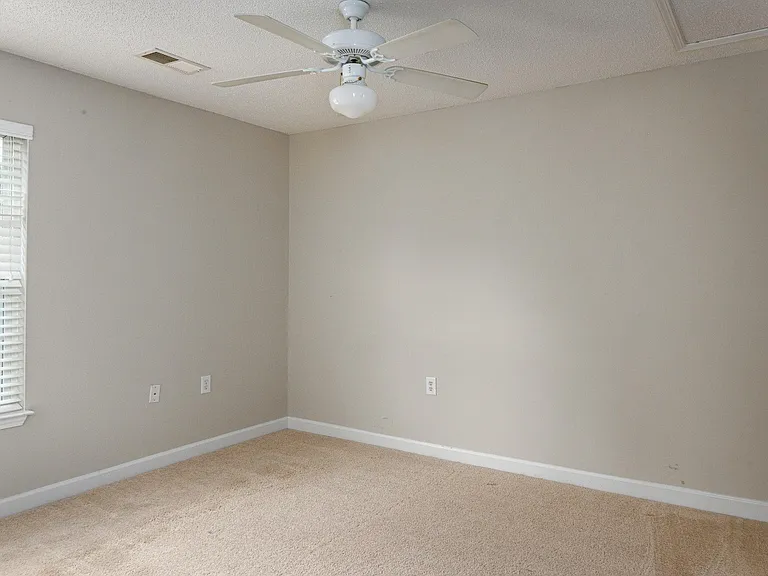 1845 Crest Hollow Dr #201 — Photo 6
