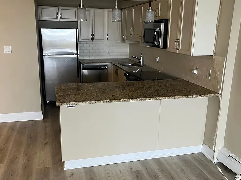 55 Yarmouth St #708 — Photo 6