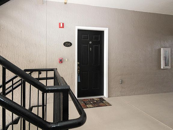 5th image of 230 Presidents Cup Way Unit 206