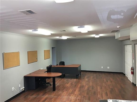 5th image of 68 E Sandford Blvd