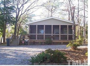 207 NE 78th St, Oak Island, NC 28465