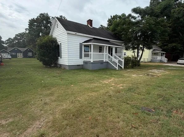 500 Lucas Ave, Laurens, SC 29360