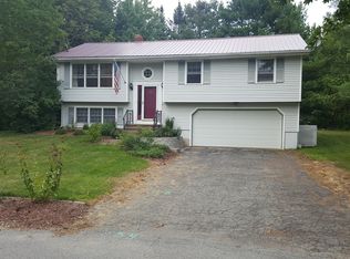 50 Shady Ln, Bangor, ME 04401