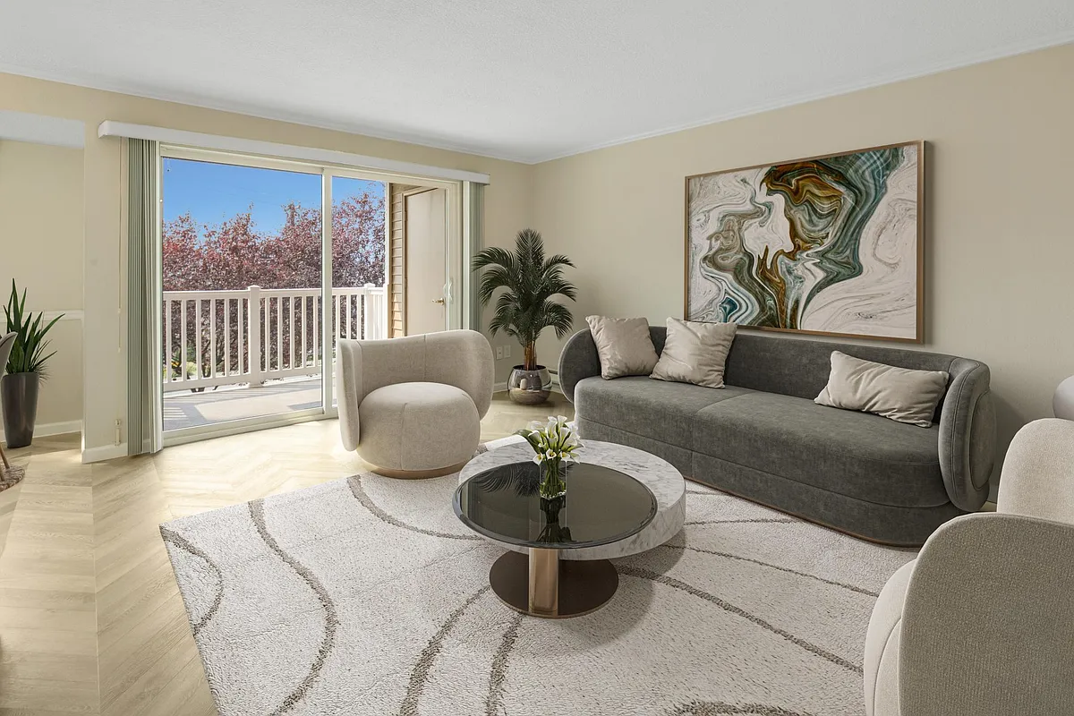 Expansive Living Area - 8632 164th Ave NE #103