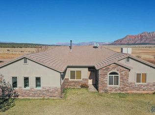 621 S Coyote Rd, Apple Valley, UT 84737