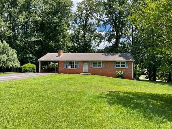 560 Collington Dr, Lynchburg, VA 24502