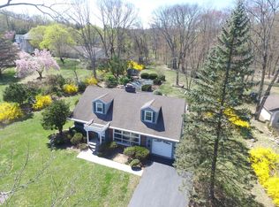 346 Sunset Rd, Pompton Plains, NJ 07444