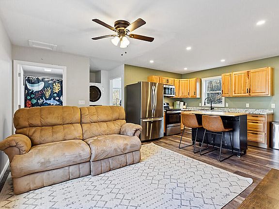 3rd image of 312 Old Brunswick Road