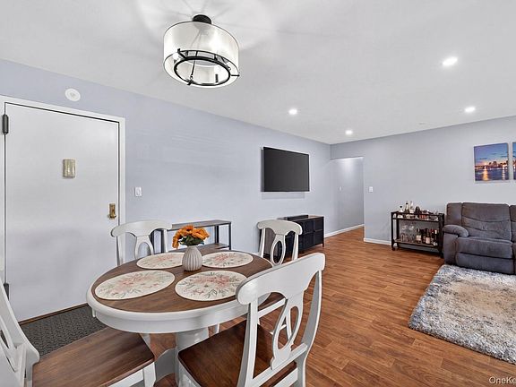 3rd image of 4 Rose Street #6 -F1