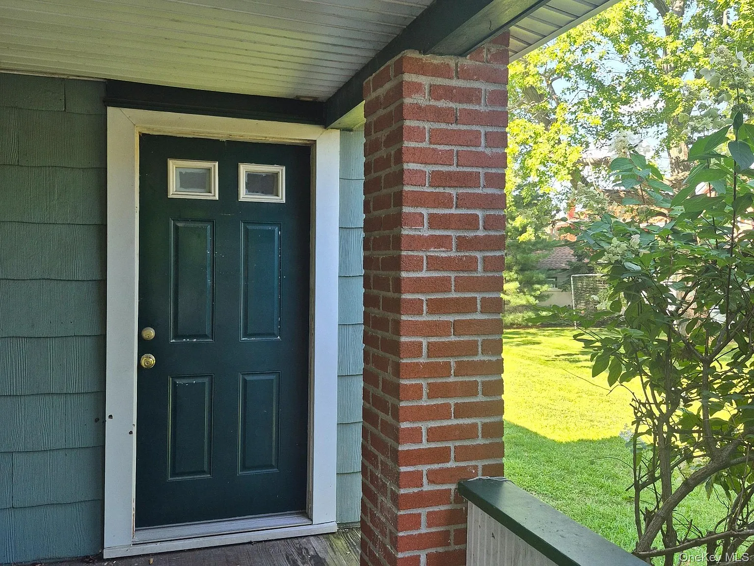 2 bed, 1.0 bath, 2696 sqft, $3,250 — Photo 4