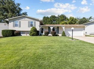 15 Elmdale Ln, Saint Peters, MO 63376