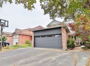 462 Luzon Cres, Mississauga, ON L5B3W9