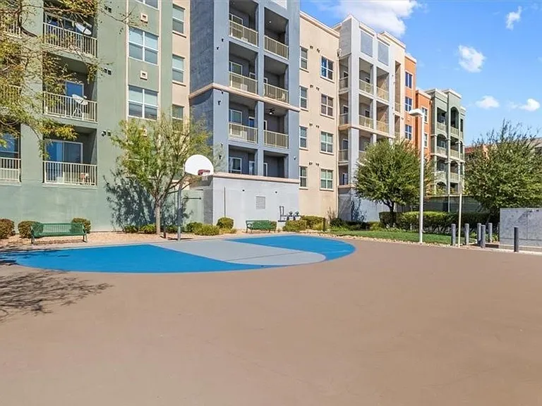 20 E Serene Ave #104 — Photo 40