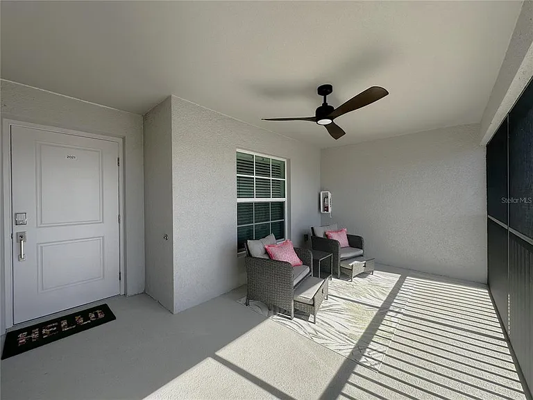 14221 Heritage Landing Blvd #2021 — Photo 3