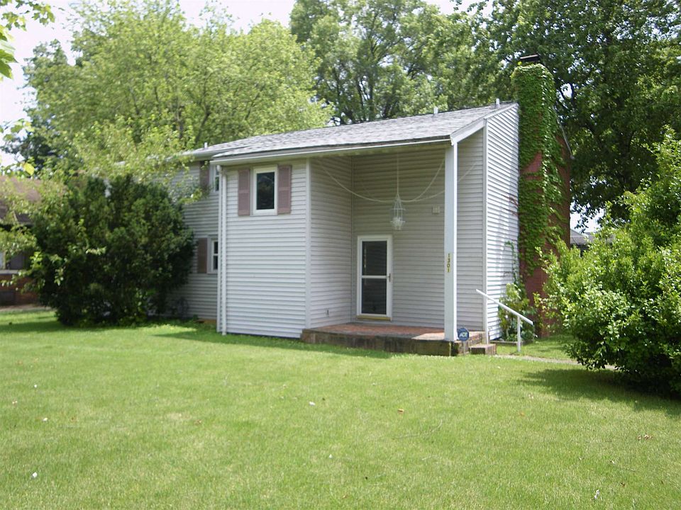 1st image of 1301 Ravenswood Dr