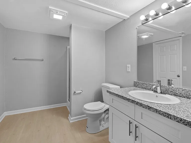 1377 E Sequoyah Ct — Photo 15