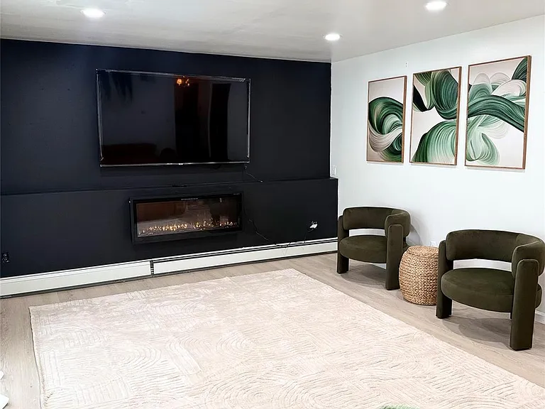 10 Candlewood Rd — Photo 14