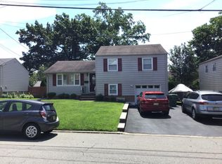 547 Elmwood Ter, Linden, NJ 07036