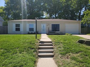 3306 Sioux Ln, Saint Joseph, MO 64503