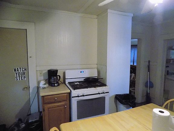 3rd image of 14 Olive St