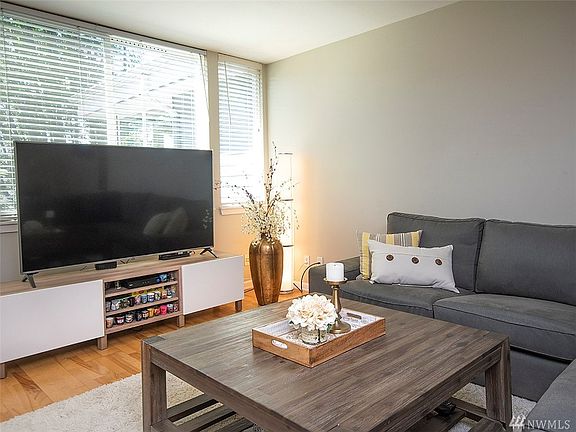 4th image of 2350 10th Ave E APT 229