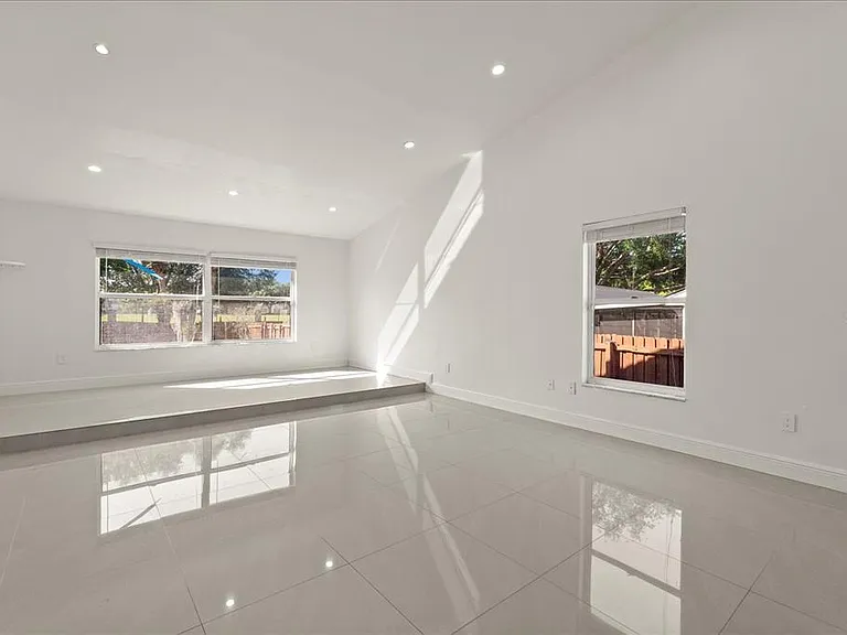 6135 Crystal View Dr — Photo 6