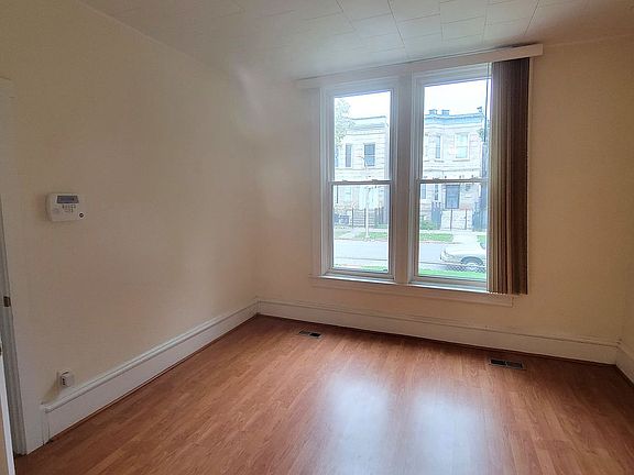 2nd image of 3034 W Flournoy St #1