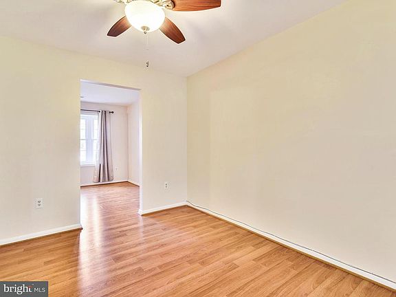 4th image of 12325 Woodlawn Ct