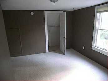 2nd image of 1515 Pheasant St