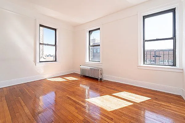 Rented by Modern Spaces | media 3