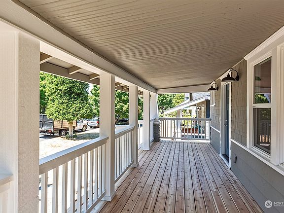 2nd image of 839 S Pine Street