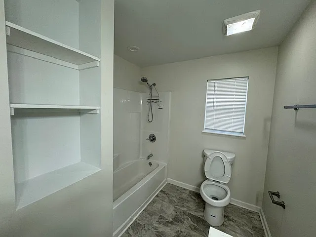 909 Foster Rd #B1 — Photo 5