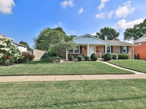 4186 Turf Ln, Cincinnati, OH 45211
