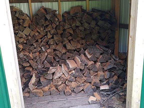 4th image of 15914 Groesbeck St