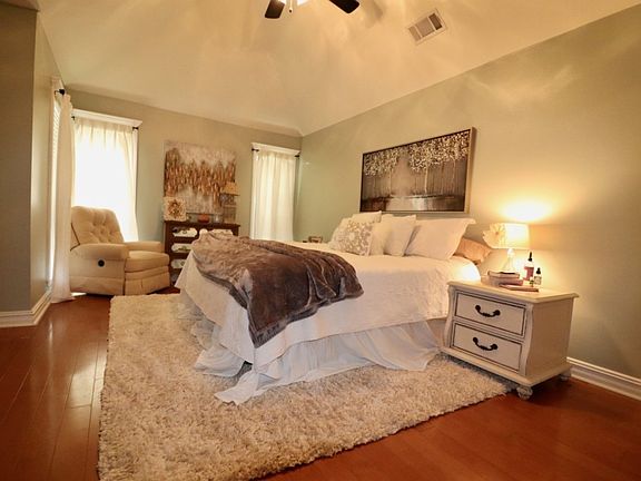 5th image of 112 Steeplechase Cir