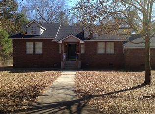 3150 Segars Cir, Dalzell, SC 29040