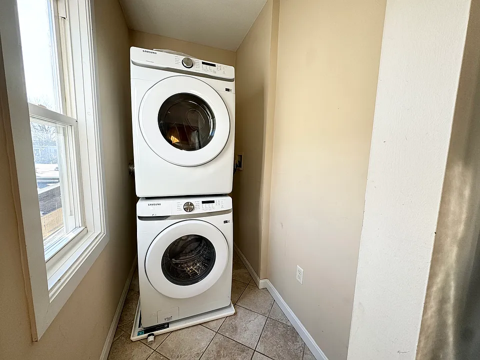 29 Sudan St #3B
