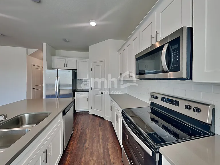 4837 Colossal Star St — Photo 4