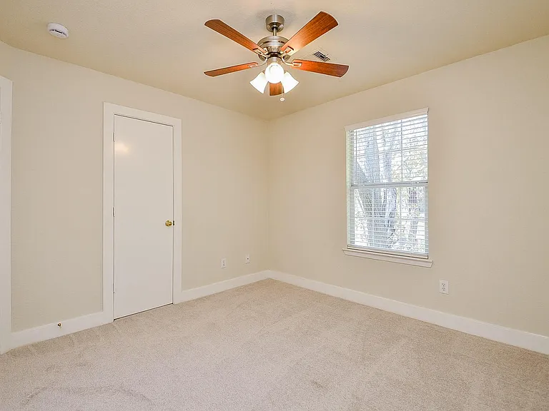 3935 Federal Ln — Photo 24