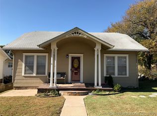 1210 N Garfield Ave, Sand Springs, OK 74063