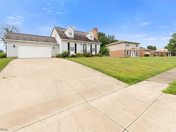 2nd image of 1846 Opal St
