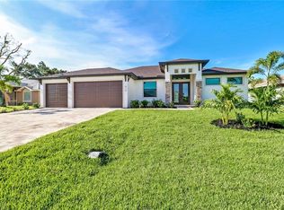 416 SW 37th St, Cape Coral, FL 33914