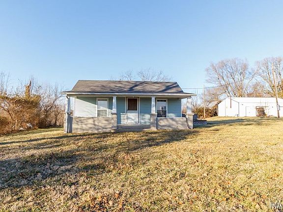 3rd image of 1031 Dilworth Rd