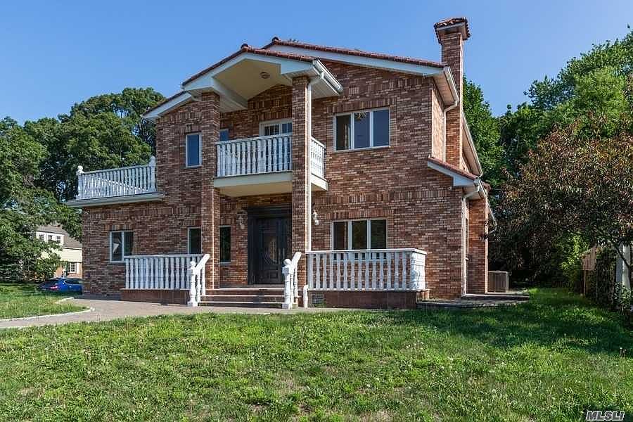 1st image of 82 Rushmore Ave