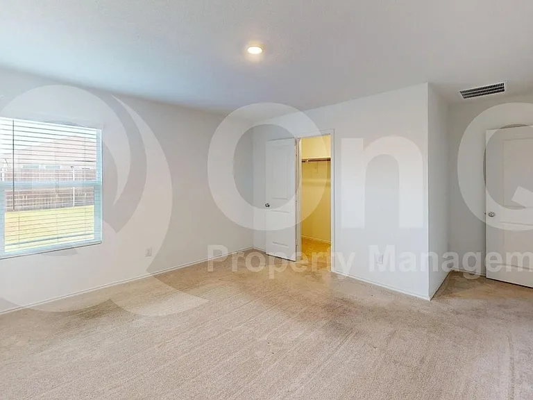 403 Ashbrook Way — Photo 16