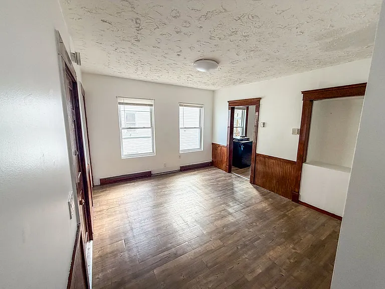367 Spruce St #2 — Photo 4