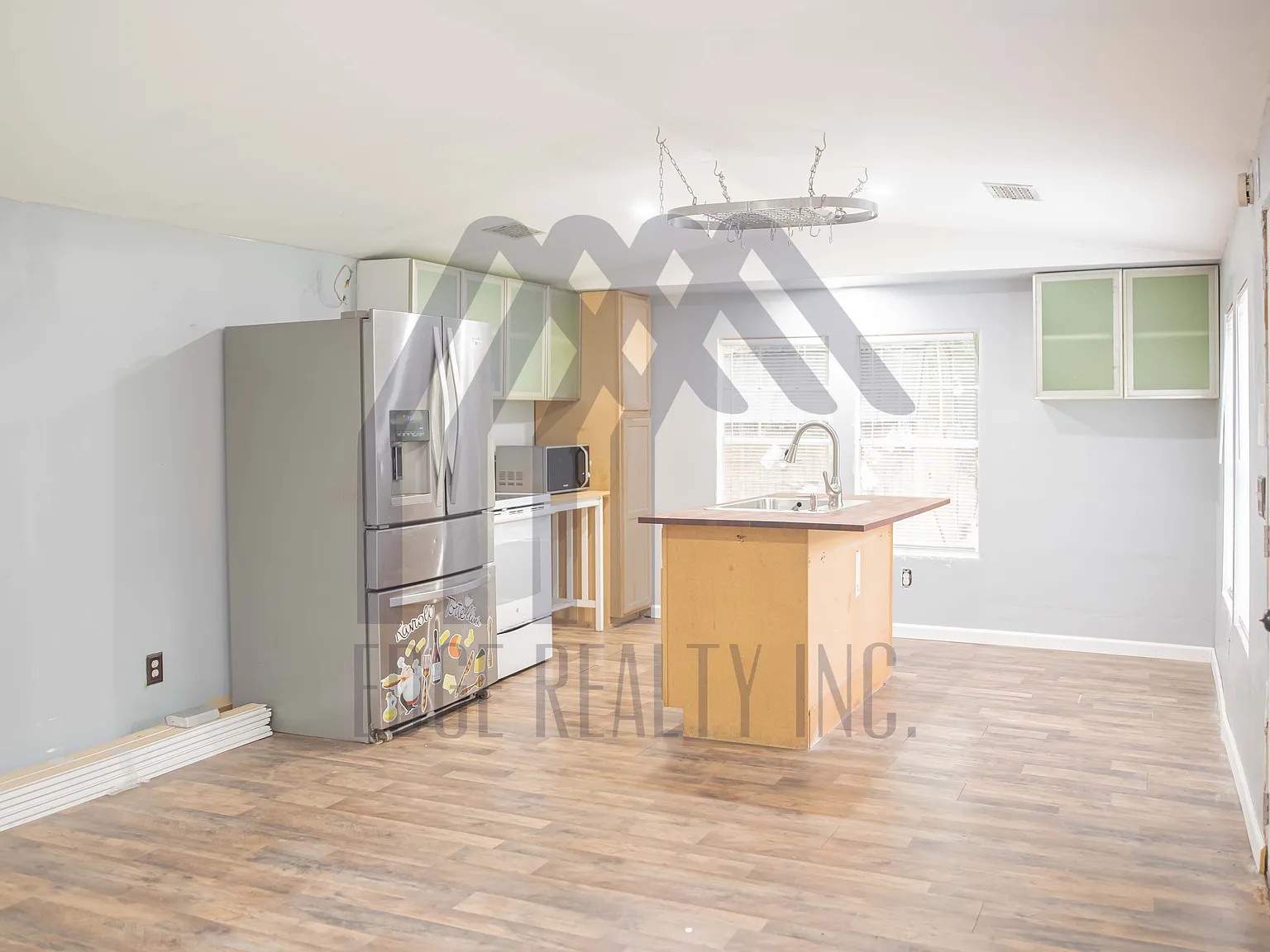 1 bed, $1,000 — Photo 3
